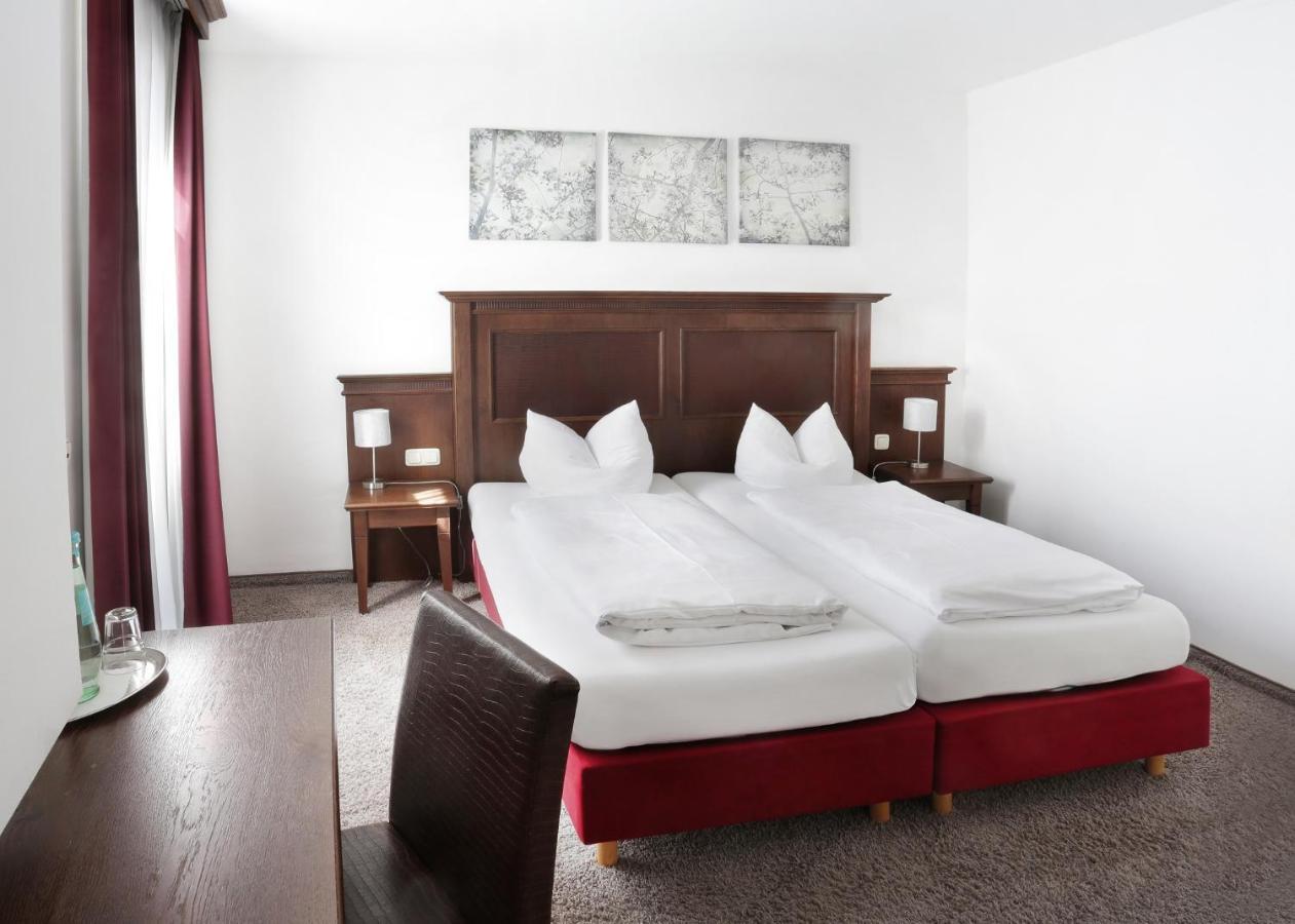 Restaurant-cafe-pension Himmel Guest house 3*