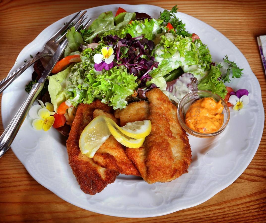 Guest house Restaurant-cafe-pension Himmel Landshut