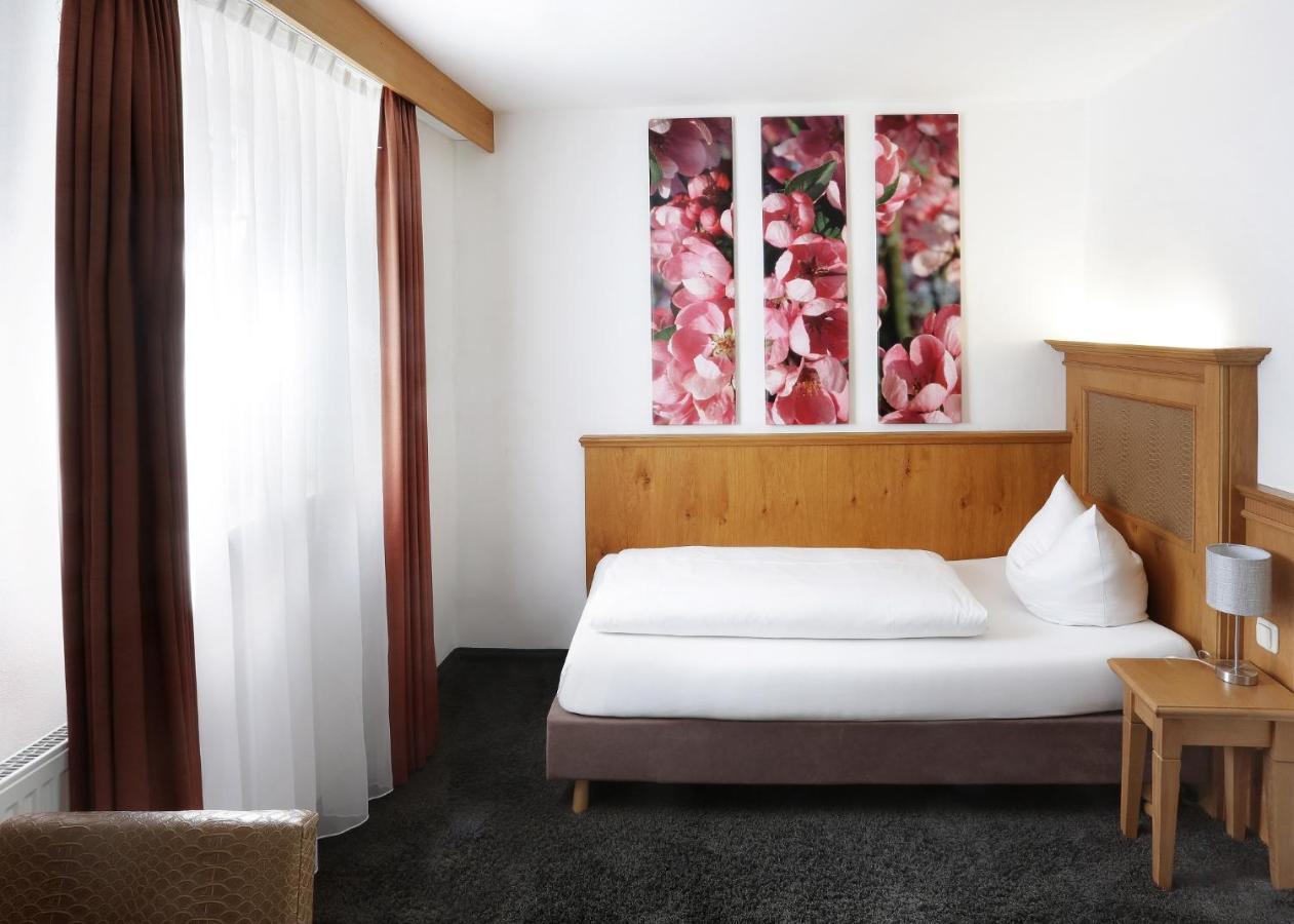 Restaurant-cafe-pension Himmel Guest house
