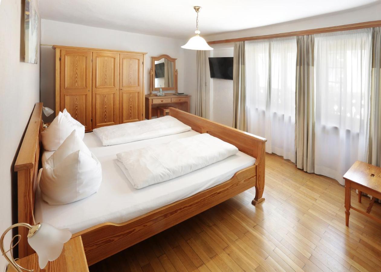 Restaurant-cafe-pension Himmel Guest house Landshut