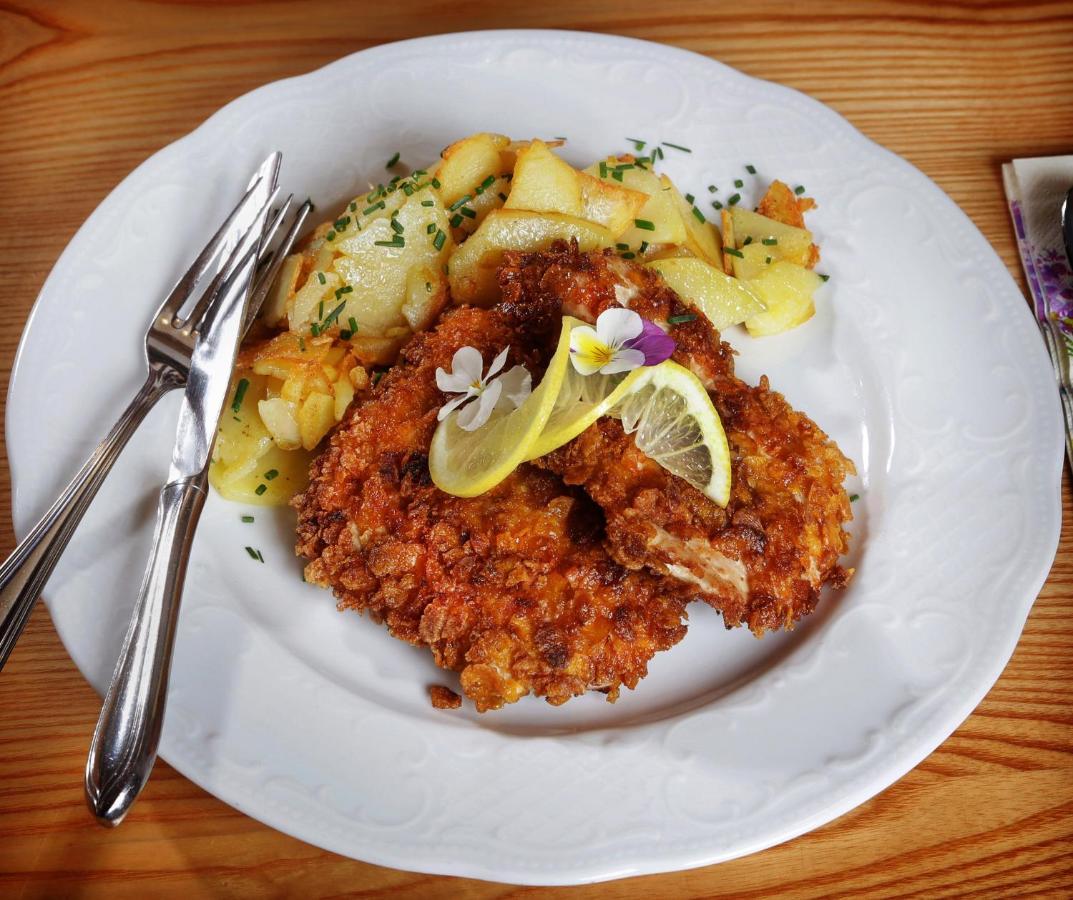 Restaurant-cafe-pension Himmel 3* Landshut