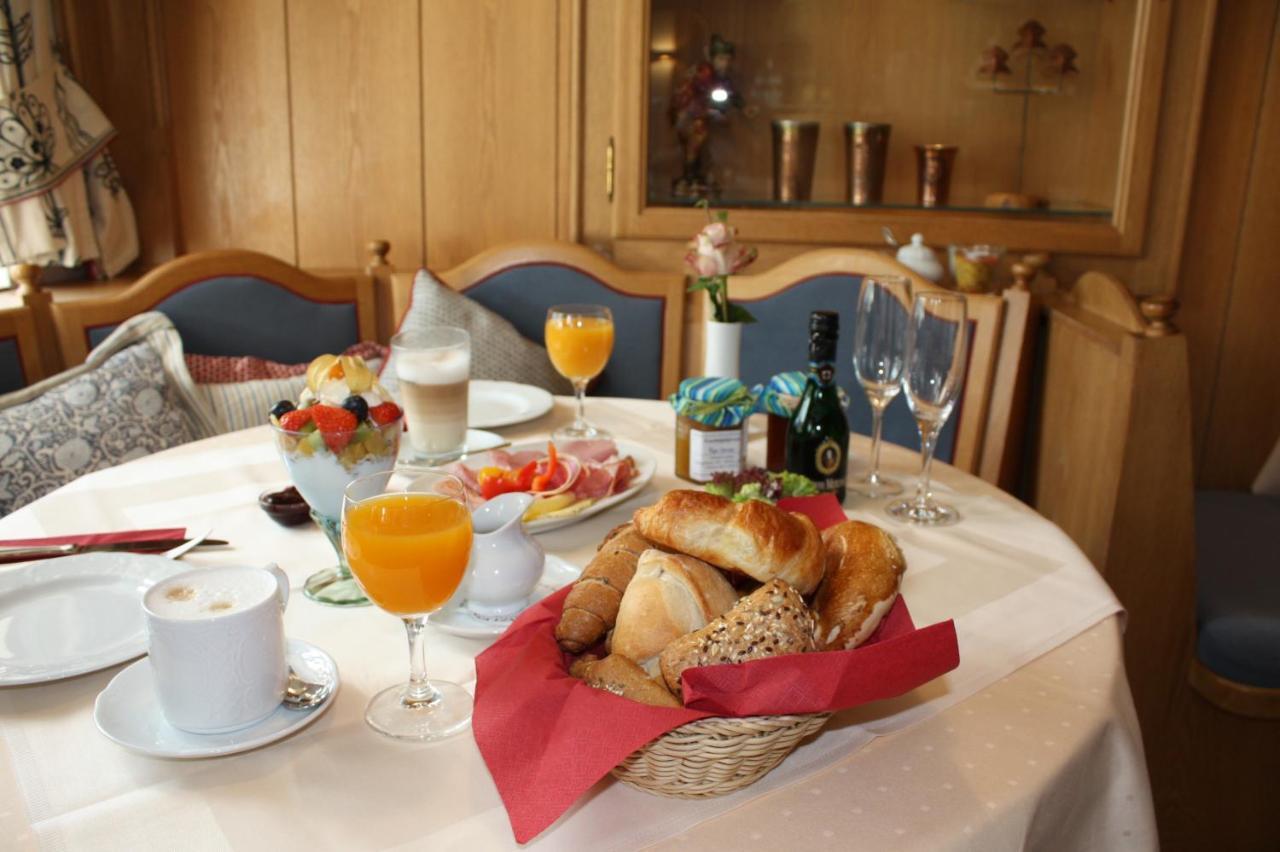 Restaurant-cafe-pension Himmel Guest house
