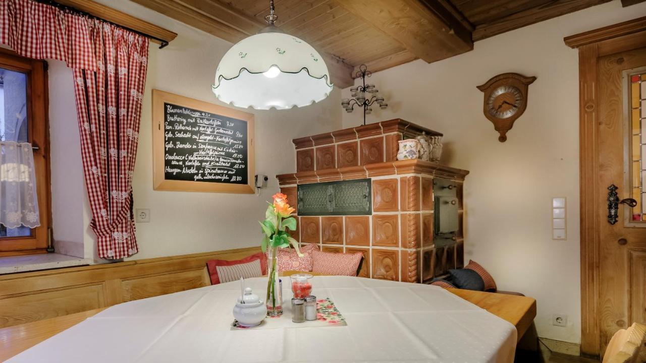 Guest house Restaurant-cafe-pension Himmel