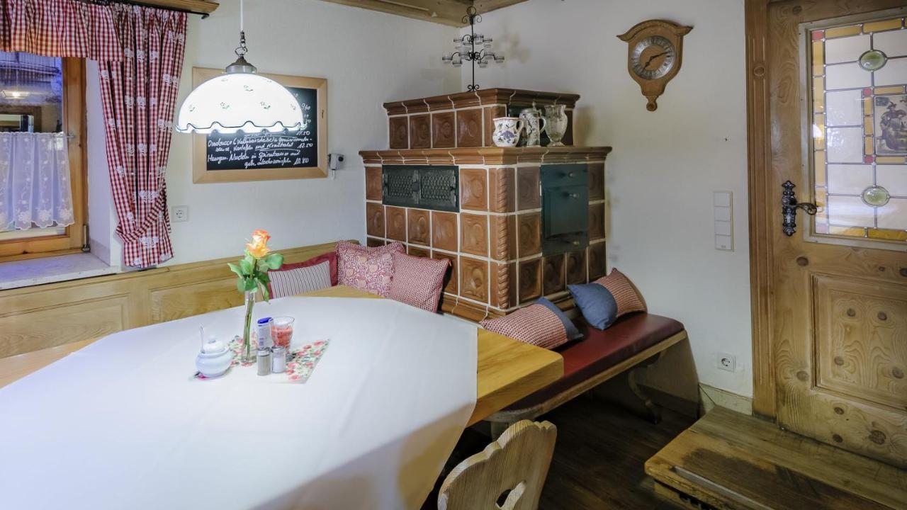 Guest house Restaurant-cafe-pension Himmel